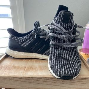 Men’s Adidas Ultraboost 4.0 Size 9 Gently Worn